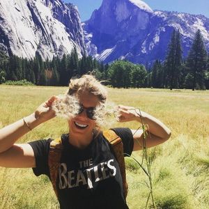 Meet your Posher, Brooke